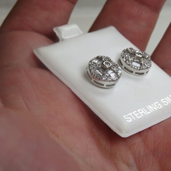 Silver and Earth Jewelry Sterling Silver Earring Hand Crafted